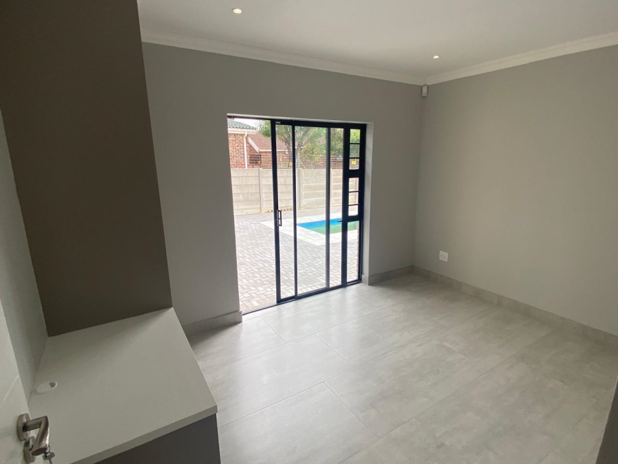 4 Bedroom Property for Sale in Brymore Eastern Cape